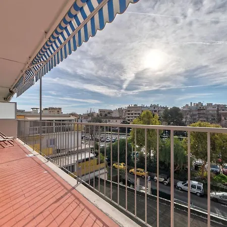 Raymond Les Pins Апартаменты